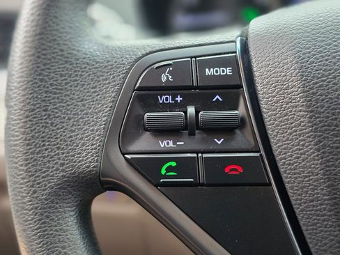 Used 2015 Hyundai Sonata SE image 29