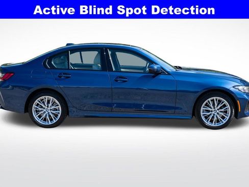 Used 2023 BMW 330i xDrive Sedan w/ Premium Package AWD/4WD image 9