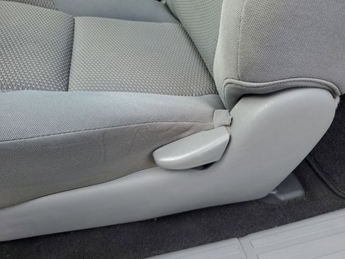 Used 2013 Toyota Tacoma 2WD Access Cab image 13