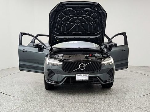 New 2026 Volvo XC60 B5 Plus w/ Climate Package AWD/4WD image 9