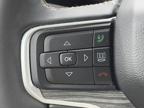 Used 2024 Jeep Wagoneer L Series II w/ Flexible Seating Group AWD/4WD image 25