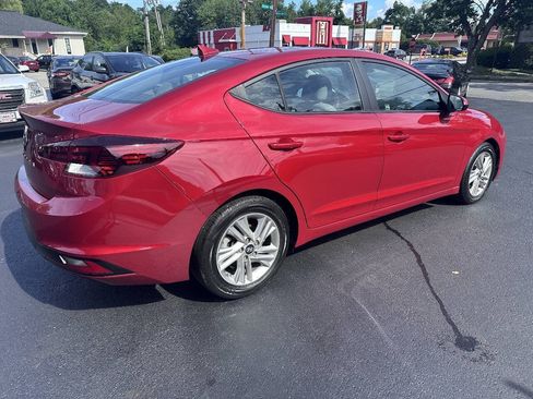 Used 2019 Hyundai Elantra SEL FWD image 4