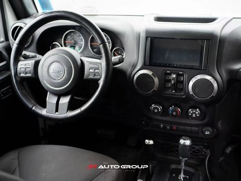 Used 2016 Jeep Wrangler Unlimited Sport AWD/4WD image 12