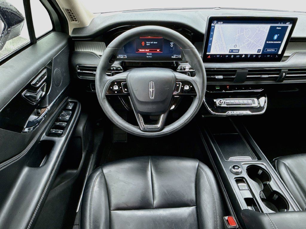 Used 2023 Lincoln Corsair FWD image 27
