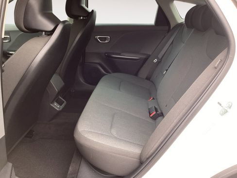 Used 2025 Kia K4 FWD image 24