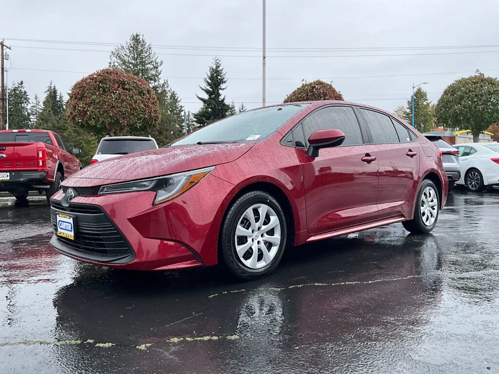 Used 2023 Toyota Corolla LE FWD image 3
