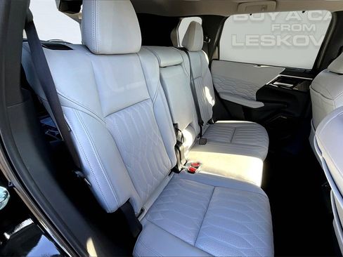 New 2025 Mitsubishi Outlander AWD image 9