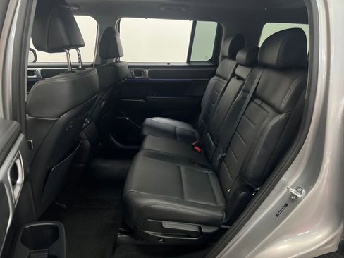 Used 2024 Hyundai Santa Fe Limited image 27