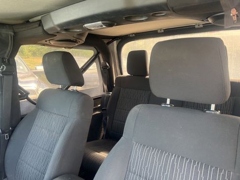 Used 2012 Jeep Wrangler Sahara w/ Connectivity Group AWD/4WD image 8