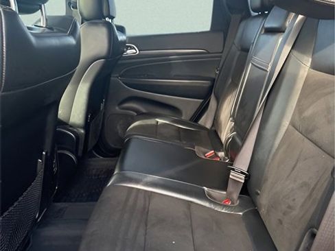 Used 2020 Jeep Grand Cherokee Laredo w/ Quick Order Package 2BN North image 22