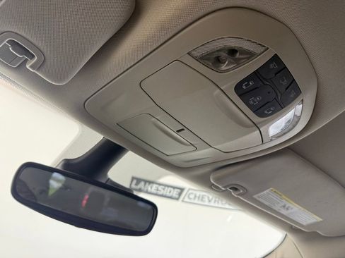 Used 2023 Chrysler Pacifica Touring-L FWD image 27