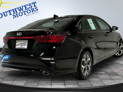 Used 2021 Kia Forte LXS image 6