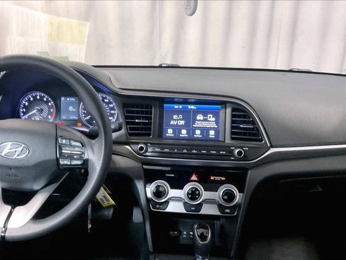 Used 2019 Hyundai Elantra SEL w/ Cargo Package image 18