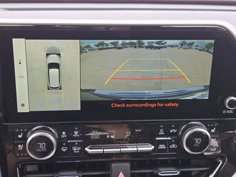 New 2026 Toyota Highlander Platinum AWD/4WD image 15