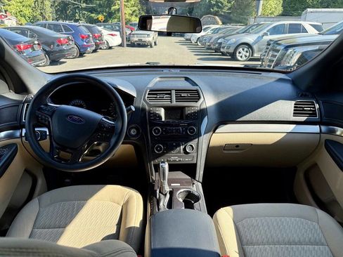 Used 2017 Ford Explorer 4WD image 16