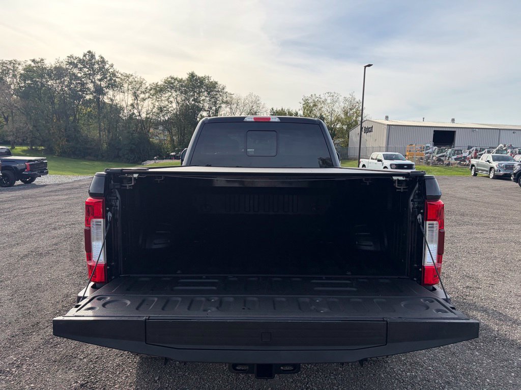 Used 2018 Ford F350 Lariat w/ Lariat Ultimate Package AWD/4WD image 18