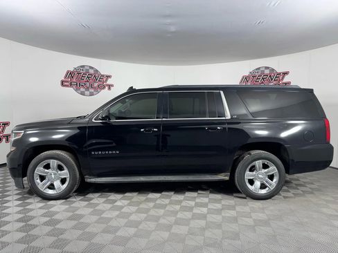 Used 2015 Chevrolet Suburban LT w/ Luxury Package image 4