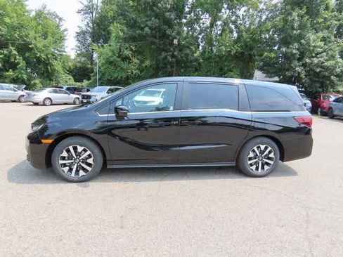 New 2026 Honda Odyssey EX-L image 3