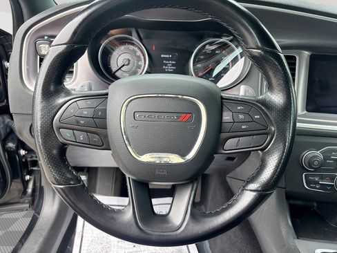 Used 2022 Dodge Charger GT RWD image 11