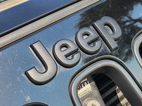 Certified 2015 Jeep Wrangler Unlimited Sahara image 12