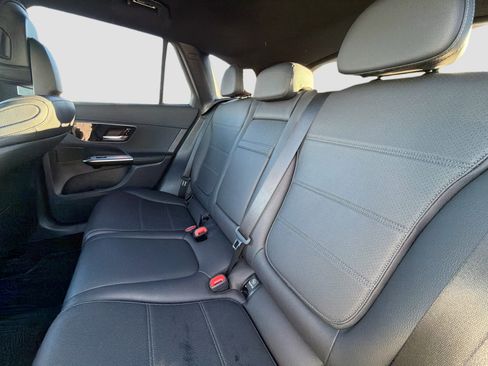 Used 2024 Mercedes-Benz GLC 300 w/ Winter Package image 21