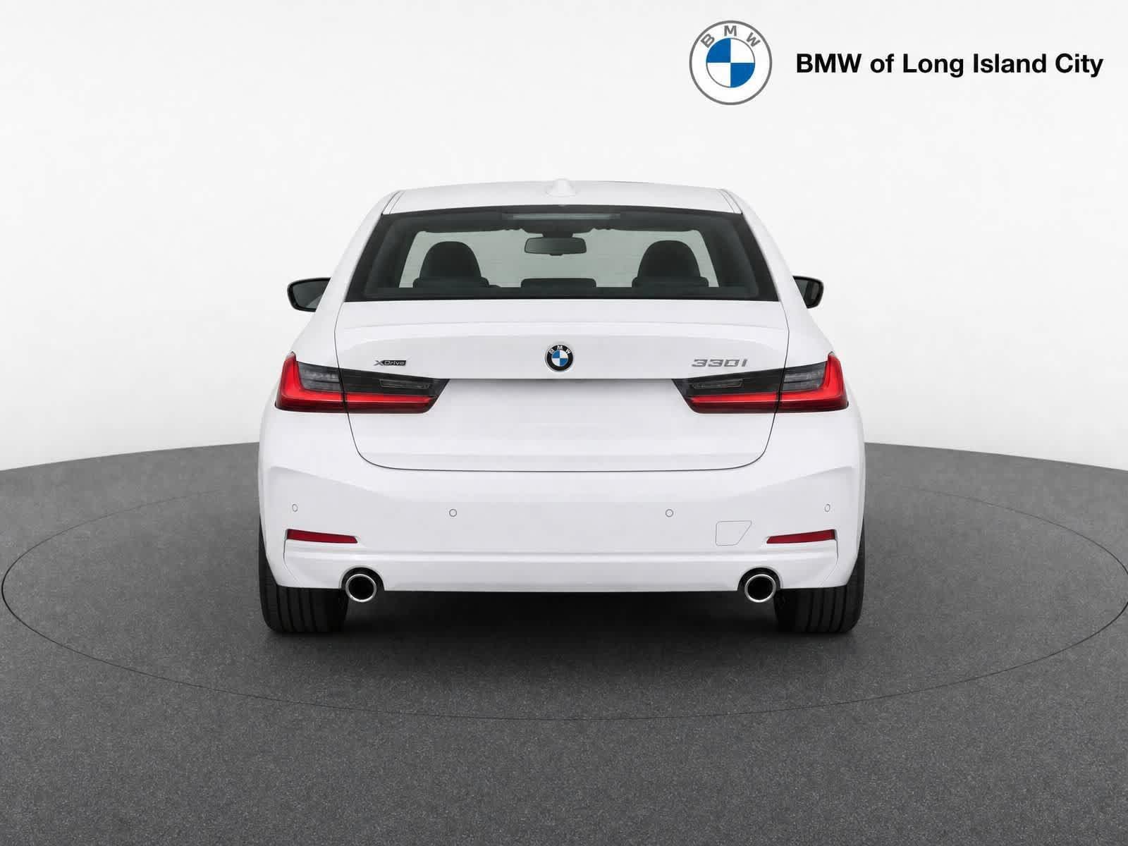 New 2026 BMW 330i xDrive Sedan w/ Convenience Package AWD/4WD image 6