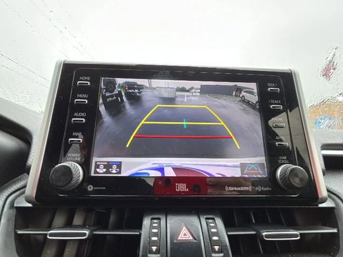 Used 2019 Toyota RAV4 XSE AWD/4WD image 16