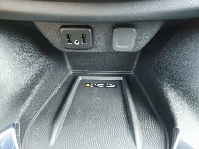 Used 2023 Chevrolet Traverse LT FWD image 28