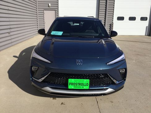 New 2026 Buick Envista Sport Touring w/ Convenience I Package image 3