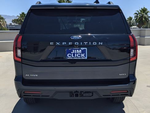 New 2026 Ford Expedition Max Active RWD image 3