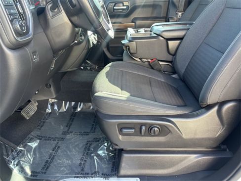 Used 2022 Chevrolet Silverado 1500 LT image 12