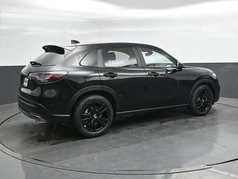 New 2027 Honda HR-V Sport image 2