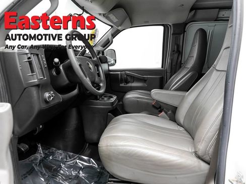 Used 2019 Chevrolet Express 2500 Extended RWD image 14