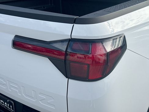Used 2026 Hyundai Santa Cruz SEL FWD image 24