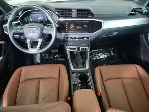 Certified 2025 Audi Q3 2.0T Premium w/ Convenience Package AWD/4WD image 12