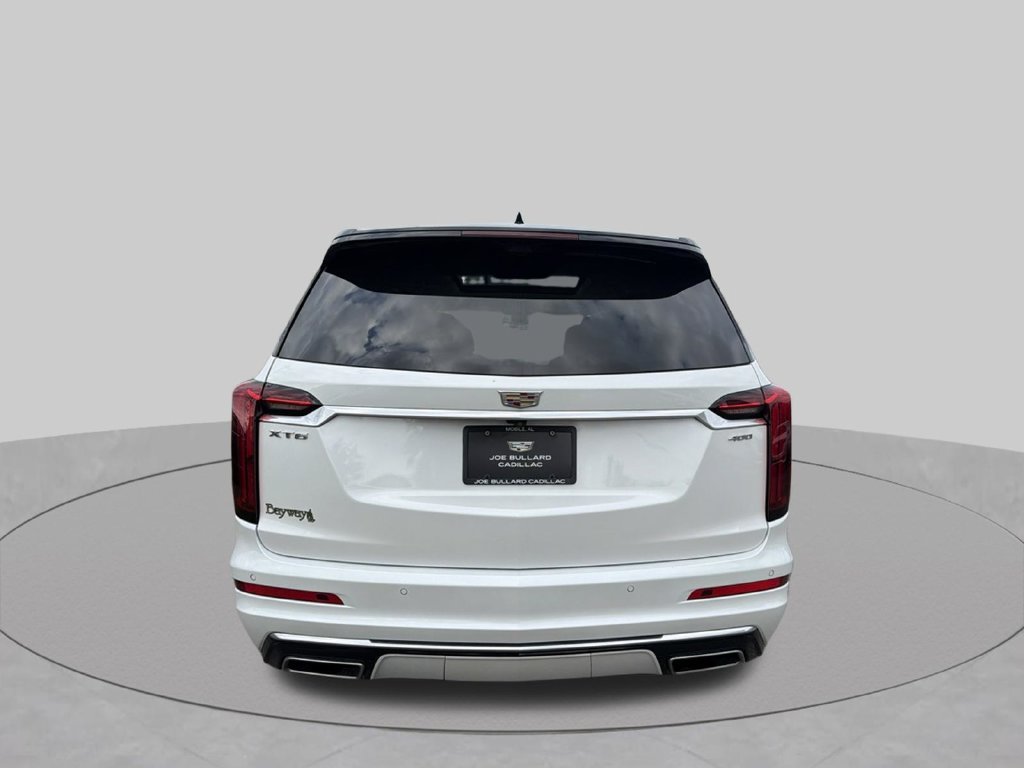 Used 2024 Cadillac XT6 Premium Luxury w/ Technology Package FWD image 7
