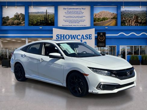 Used 2019 Honda Civic Touring image 6