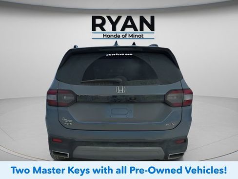 Used 2024 Honda Pilot Elite image 9