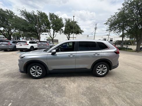Used 2023 Honda CR-V LX image 3