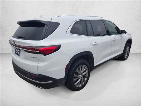 Used 2026 Buick Enclave Preferred FWD image 5