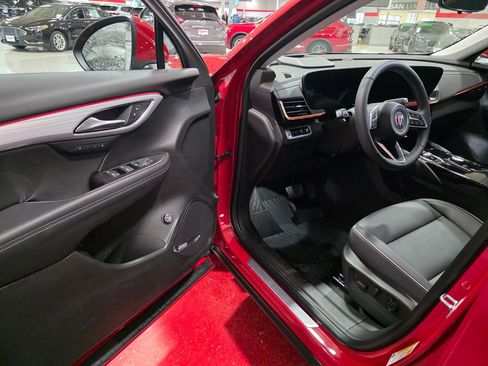 Used 2026 Buick Envision Avenir image 10