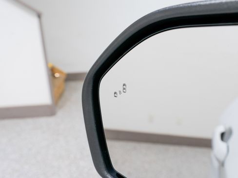 Used 2022 Ford Explorer Limited w/ Equipment Group 301A image 13