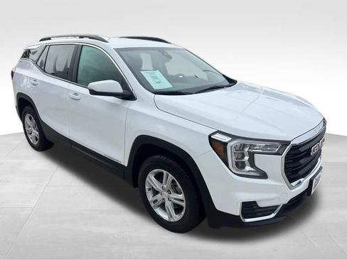 Used 2024 GMC Terrain SLE w/ Driver Convenience Package AWD/4WD image 8