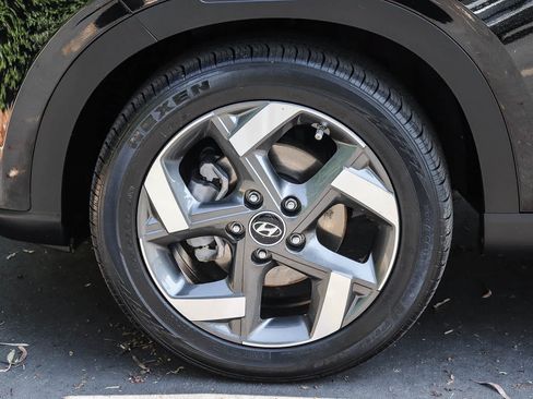 Used 2023 Hyundai Venue SEL w/ Cargo Package FWD image 11