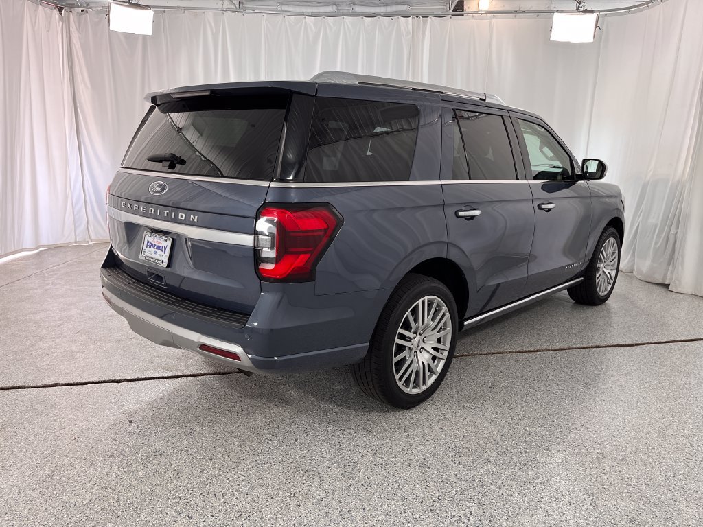 Used 2023 Ford Expedition Platinum AWD/4WD image 14