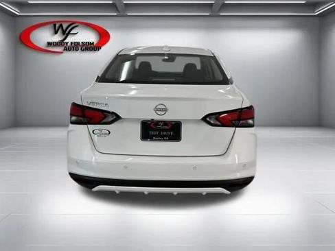 New 2025 Nissan Versa SV w/ Trunk Package image 7
