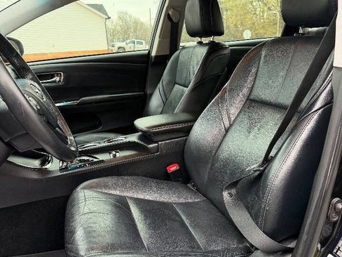 Used 2013 Toyota Avalon XLE image 10