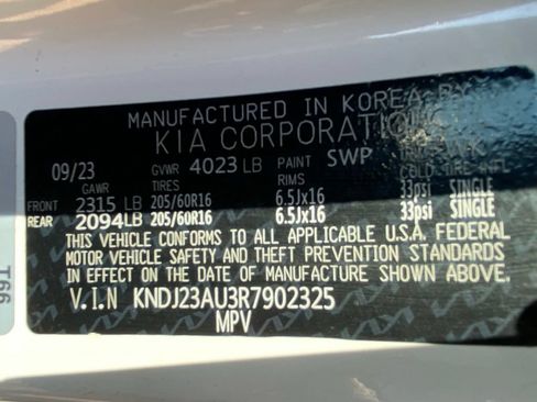 Used 2024 Kia Soul LX w/ Option Group 015 FWD image 34