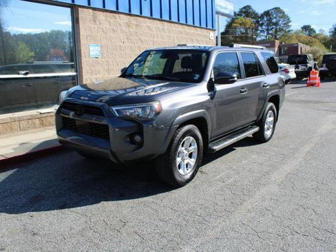 Used 2020 Toyota 4Runner SR5 Premium w/ Moonroof Package RWD image 3