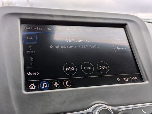 Used 2020 Chevrolet Equinox LT image 22